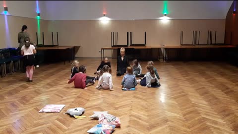 Ćwiczenia stóp u dzieci - zajęcia taneczne