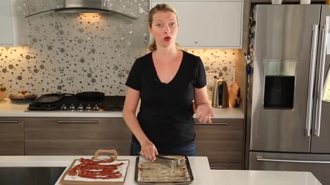 How to Cook Bacon in the Oven | Hilah Cooking