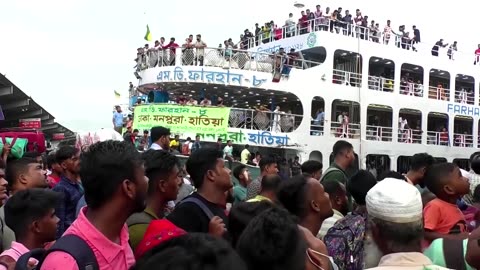 Thousands board ferries in Dhaka for Eid travel