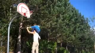 11-YEAR-OLD GIRL SLAM DUNKS A BASKETBALL - Sept 25th 2011