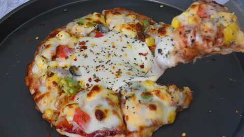 Volcano Cheese Burst Pizza.