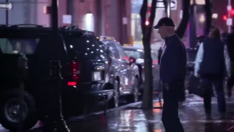 Secret service rushes Biden into his vehicle after Car crashes into motorcade