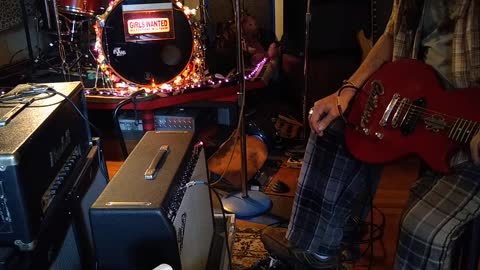 "Rawland*s Overtones & Undertones" Testing JBL Equipped Fender Deluxe Reverb W/ Gibson Melody Maker