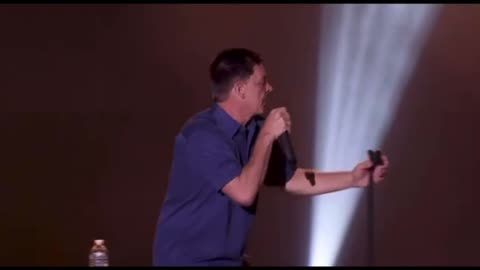 Comedian Jim Breuer mocks the vaccinated in his stand-up routine