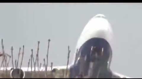 Boeing 747-400 at it's Maximum Limit Crosswind Take Off