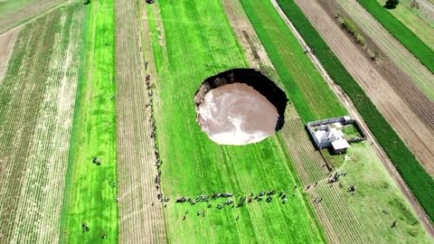 Massive sinkhole cracks open farmland in Mexico
