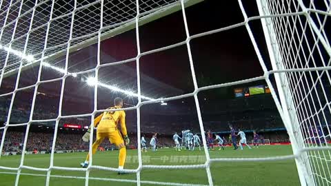 Those amazing free kicks from Messi!