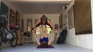 Acro Yoga