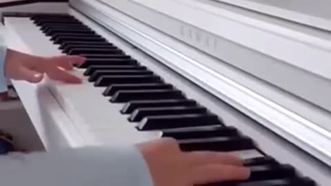 A real 5D piano player