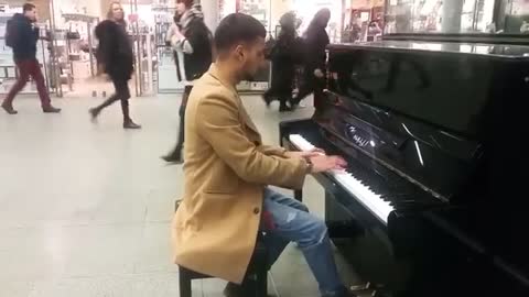 Best Street PIANO cover talent people around the world