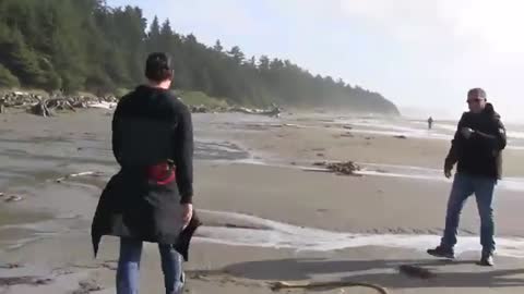 Global journalist busts Justin Trudeau on the beach in Tofino on Truth and Reconciliation Day