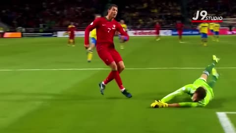 10 times Ronaldo shocks the world