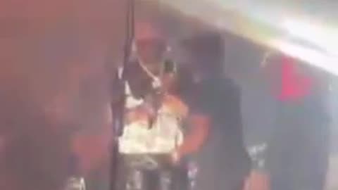 50 cent screw up badly on stage