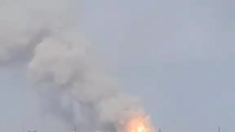 A powerful fire with detonation continues in Chernobaevka near Kherson.