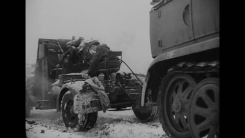 88mm_flak_guns_on_the_move_on_the_eastern_front