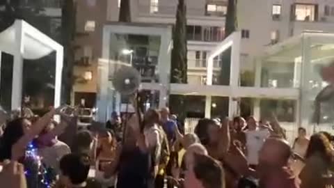 Trieste chiama, Tel Aviv risponde - La gente come noi non molla mai