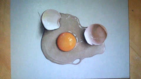 Artist draws an incredibly realistic "cracked egg"