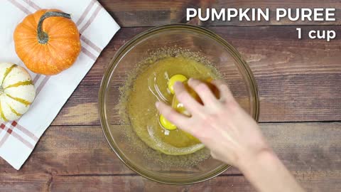 Tasty Pumpkin Spice Whoopie Pies Recipe