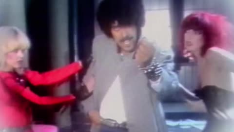 Thin Lizzy - Killer On The Loose (Official Music Video)