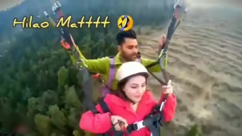 Viral Video - Paragliding Girl - Paragliding Video Of Girl - Land Please - Screming Girl