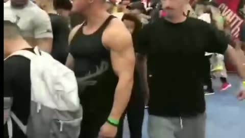 Bodybuilders Prank, Skinny guy bumping in the youngster.