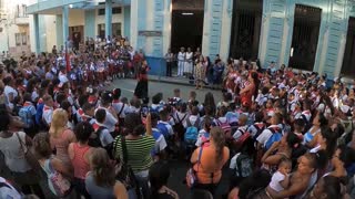 Cuba inicia curso escolar con cerca de 2 millones de alumnos y más docentes