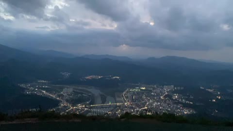 This is a landscape taken from an observatory in a city in Korea. healing.