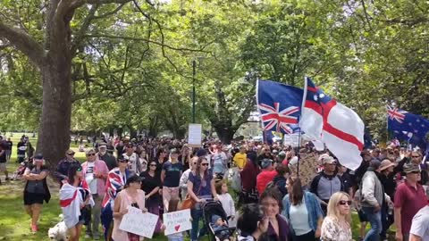 📍 #Christchurch, Hagley Park Freedom Rally attracts thousands...