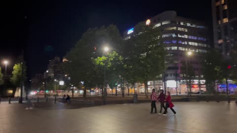 visita turistica a Rotterdam DOCUMENTARIO il salario mensile minimo lordo nei Paesi Bassi nel 2023 è di 1934 euro.Fughe in aumento dalle province della bassa pianura padana.Mantova,Brescia,Lodi,Cremona,Ferrara,Reggio Emilia,Rovigo,Bologna