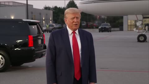 Donald Trump speaks at Airport after jail booking in Atlanta