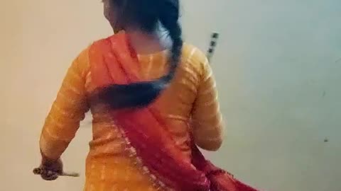 Solo garba dandiya dance by indian girl