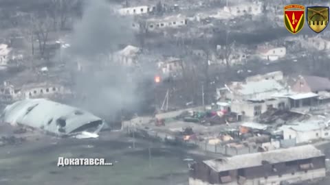 Ukrainian Forces Crush Russian Tanks
