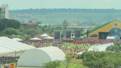 A crowd gathers for Lula da Silva's inauguration in Brasilia