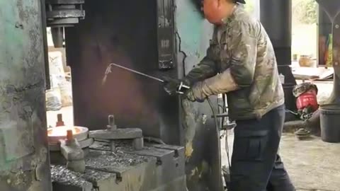 Bolt forging process- Good tools and machinery make work easy