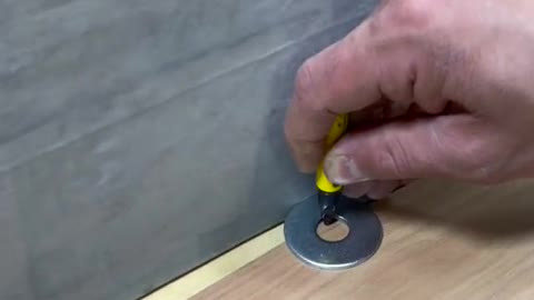 how to create a precise line with just one screw