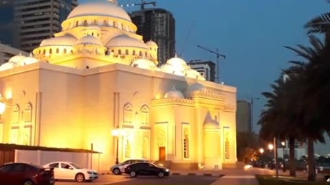 Sharjah Dubai Mousque! Colorful Mosque