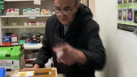 Nice Man Offers FREE Items at His Store!_Full-HD_60fps