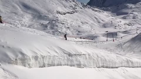 Guy Took A Risky Turn Skating Down A Snow Mountain And Ended With A