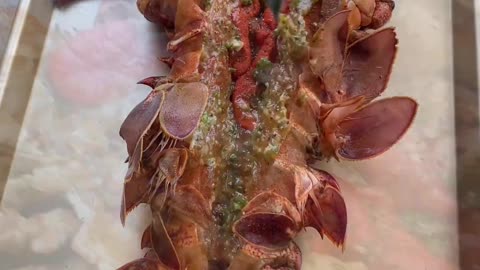 Let’s butterfly & bake this 4 lb spiny lobster! Do you eat the tomalley (head butter)?