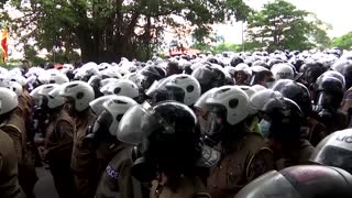 Police block anti-government marchers in Sri Lanka
