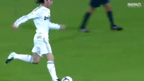 5 AMAZING REAL MADRID GOALS,which one is the best??