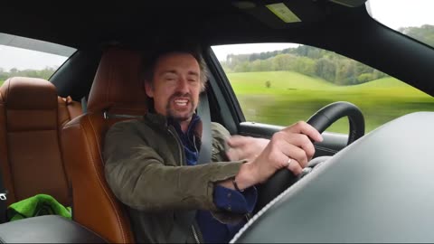 Richard Hammond commutes to work in our new 700hp Dodge Charger Hellcat!
