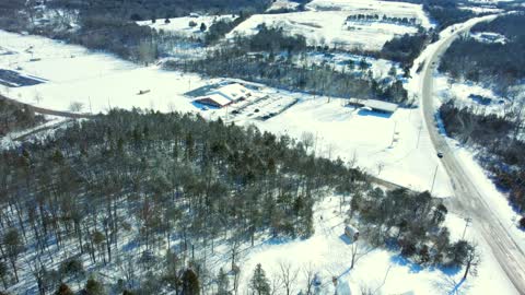 Feb 4, 2022, Kids Sledding at AMVETS Post 48 DeSoto, MO in 4K