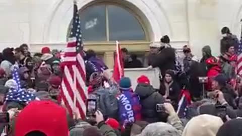 Trump Supporter: "Antifa is Breaking Windows"