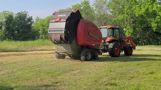 BV4160 Kubota baling after recovering from previous owner. :)