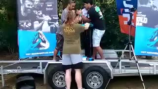 Armwrestling NZ, The Bro having a Go
