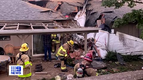 Two_killed_after_plane_crashes_through_roof_in_US_state_of_Oregon