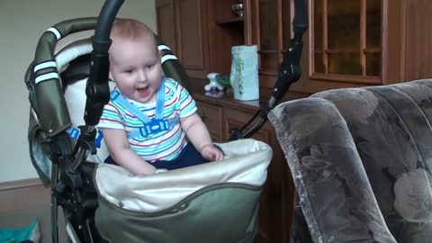 Baby has perfect response after hearing dance music