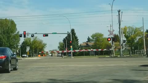 How Quietly This Street With Cars Wait Til Metro Train Pass By