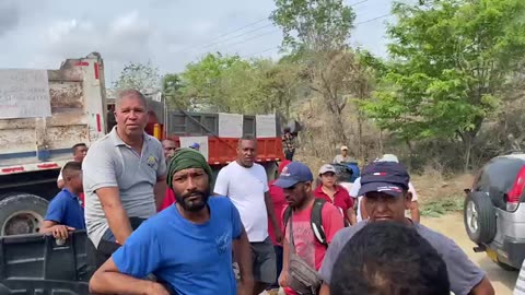 Protesta de mineros bloquea vía en Atlántico: denuncian amenazas y desalojos